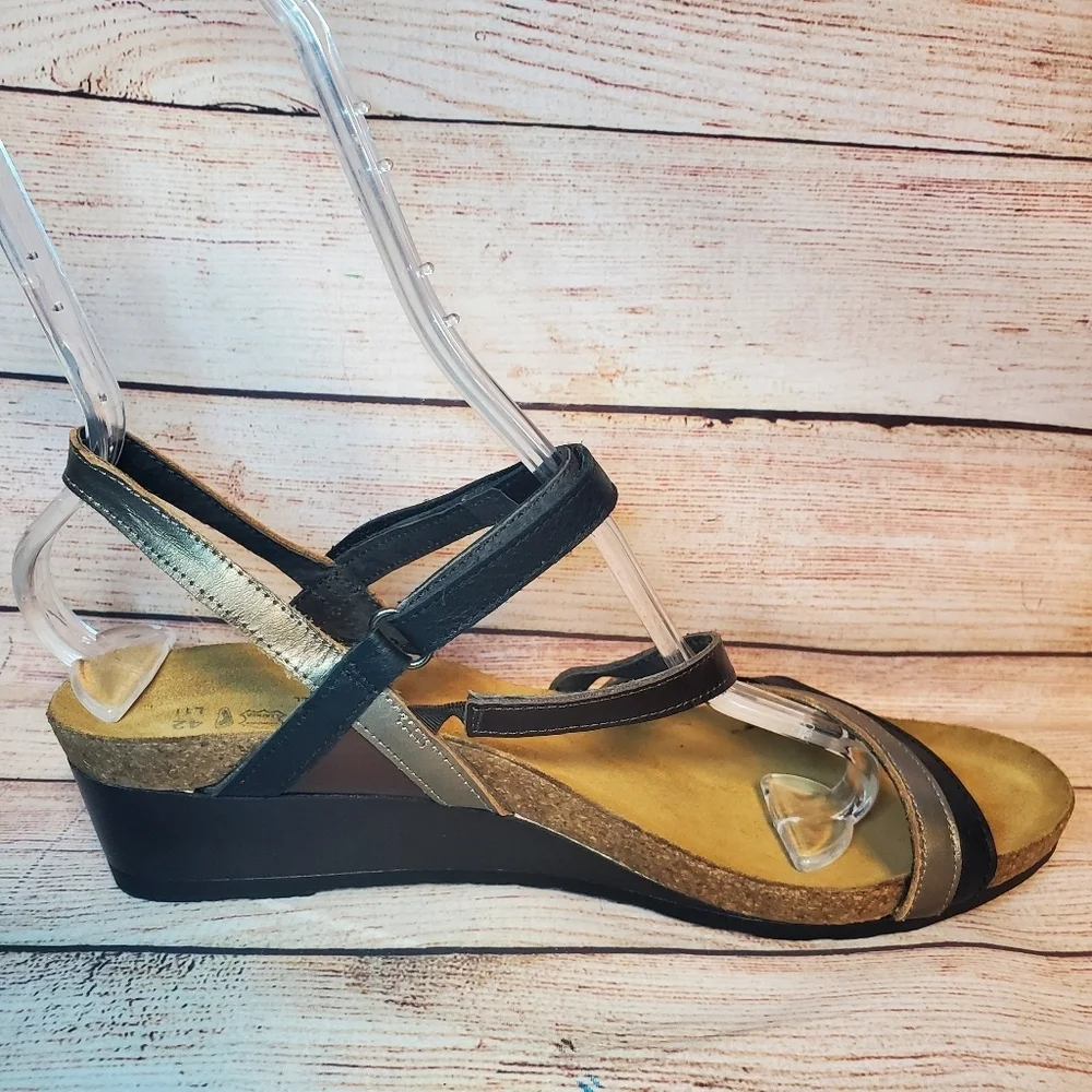Naot Womens EU 42 US 11 Hero Black/Walnut Leather Wedge Strappy Sandals